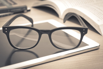 文章合为时而著,歌诗合为事而作是哪个诗派